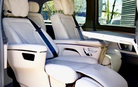 Mercedes-Benz V-Класс, 2026 год, 14 285 000 рублей, 2 фотография