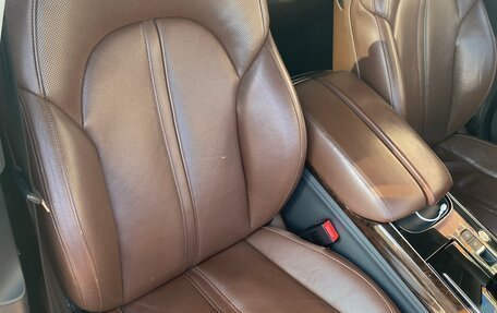 Audi A8, 2013 год, 1 350 000 рублей, 21 фотография