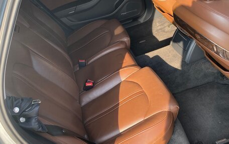 Audi A8, 2013 год, 1 350 000 рублей, 29 фотография