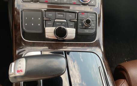 Audi A8, 2013 год, 1 350 000 рублей, 33 фотография