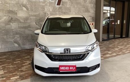 Honda Freed II, 2022 год, 1 370 000 рублей, 1 фотография