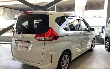 Honda Freed II, 2022 год, 1 370 000 рублей, 4 фотография