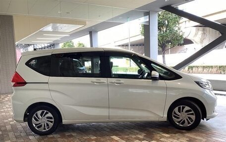 Honda Freed II, 2022 год, 1 370 000 рублей, 3 фотография