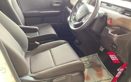 Honda Freed II, 2022 год, 1 370 000 рублей, 8 фотография