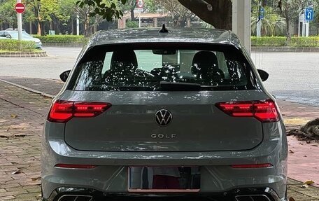Volkswagen Golf VIII, 2022 год, 1 980 000 рублей, 3 фотография