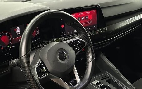 Volkswagen Golf VIII, 2022 год, 1 980 000 рублей, 6 фотография