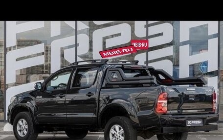 Toyota Hilux VII, 2013 год, 2 000 000 рублей, 2 фотография