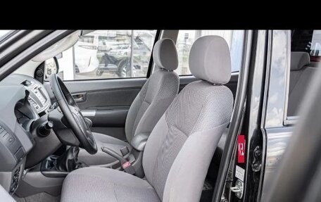 Toyota Hilux VII, 2013 год, 2 000 000 рублей, 7 фотография
