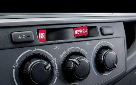 Toyota Hilux VII, 2013 год, 2 000 000 рублей, 11 фотография