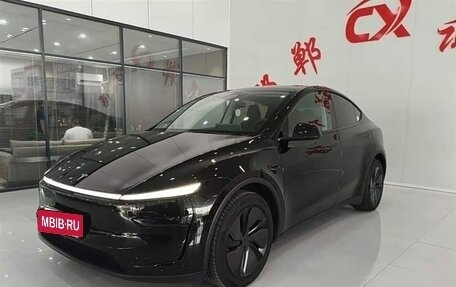 Tesla Model Y I, 2025 год, 6 985 000 рублей, 3 фотография