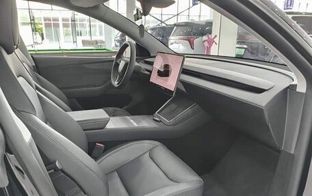 Tesla Model Y I, 2025 год, 6 985 000 рублей, 10 фотография