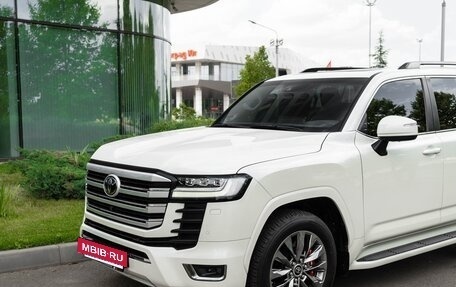 Toyota Land Cruiser, 2023 год, 12 600 000 рублей, 19 фотография