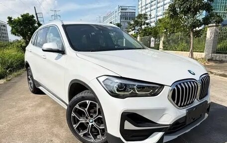 BMW X1, 2022 год, 1 800 000 рублей, 3 фотография