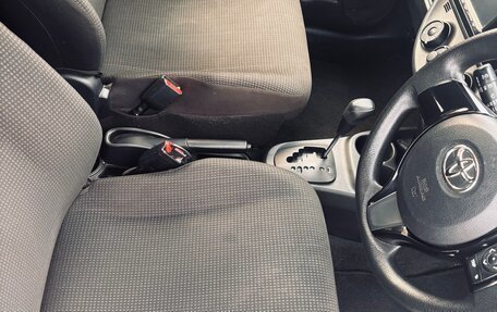 Toyota Vitz, 2019 год, 1 000 000 рублей, 15 фотография