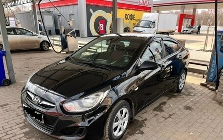 Hyundai Solaris II рестайлинг, 2014 год, 950 000 рублей, 1 фотография