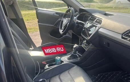 Volkswagen Tiguan II, 2020 год, 2 700 000 рублей, 4 фотография