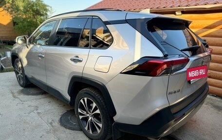 Toyota RAV4, 2020 год, 2 900 000 рублей, 2 фотография
