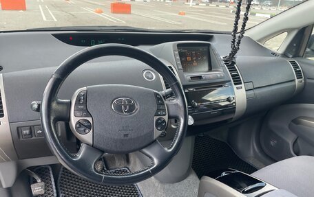 Toyota Prius, 2009 год, 900 000 рублей, 7 фотография