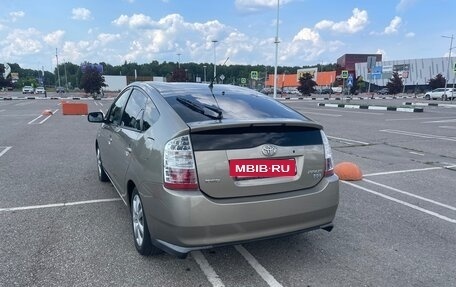 Toyota Prius, 2009 год, 900 000 рублей, 2 фотография