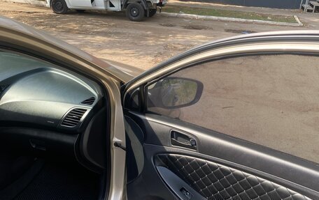 Hyundai Solaris II рестайлинг, 2011 год, 760 000 рублей, 7 фотография