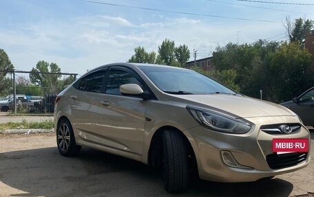 Hyundai Solaris II рестайлинг, 2011 год, 760 000 рублей, 2 фотография
