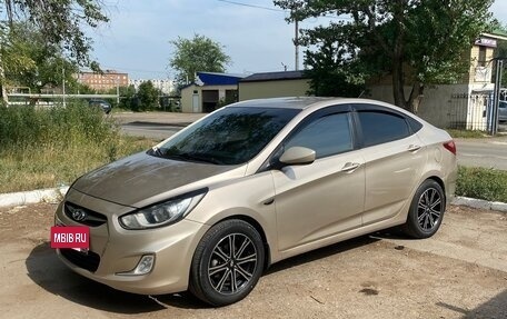 Hyundai Solaris II рестайлинг, 2011 год, 760 000 рублей, 10 фотография