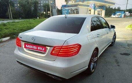 Mercedes-Benz E-Класс, 2013 год, 2 600 000 рублей, 2 фотография