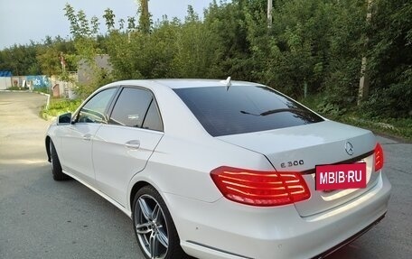 Mercedes-Benz E-Класс, 2013 год, 2 600 000 рублей, 4 фотография
