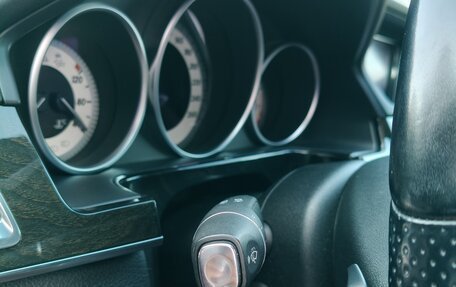 Mercedes-Benz E-Класс, 2013 год, 2 600 000 рублей, 30 фотография