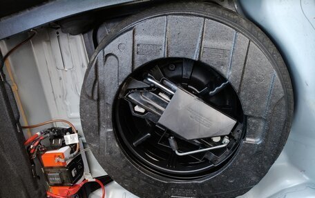 Mercedes-Benz E-Класс, 2013 год, 2 600 000 рублей, 32 фотография