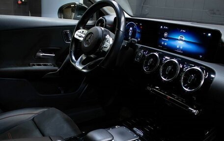 Mercedes-Benz A-Класс, 2021 год, 2 119 000 рублей, 12 фотография