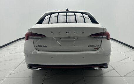Skoda Octavia IV, 2022 год, 2 250 000 рублей, 4 фотография