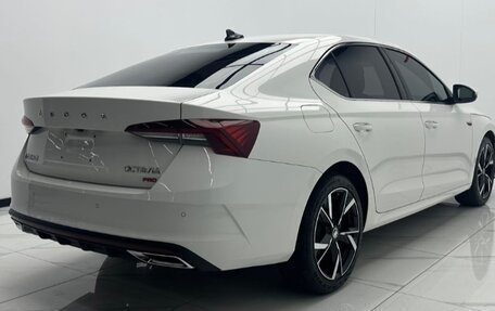 Skoda Octavia IV, 2022 год, 2 250 000 рублей, 5 фотография