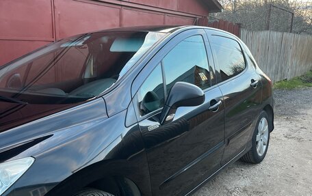 Peugeot 308 II, 2010 год, 410 000 рублей, 2 фотография