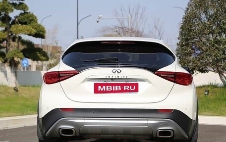 Infiniti QX30, 2018 год, 1 565 000 рублей, 6 фотография