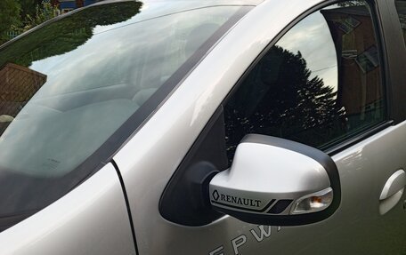 Renault Sandero II рестайлинг, 2020 год, 1 250 000 рублей, 24 фотография