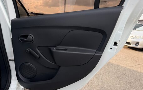 Renault Logan II, 2020 год, 947 000 рублей, 19 фотография