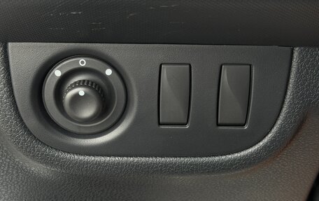 Renault Logan II, 2020 год, 947 000 рублей, 23 фотография