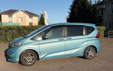 Honda Freed II, 2017 год, 1 600 000 рублей, 3 фотография