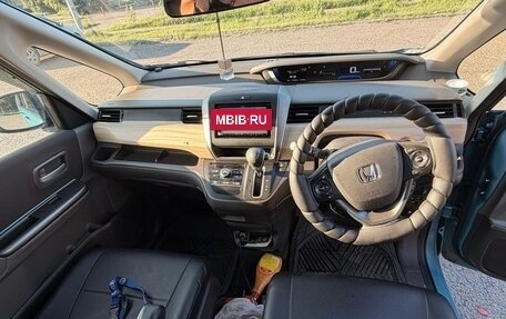 Honda Freed II, 2017 год, 1 600 000 рублей, 11 фотография
