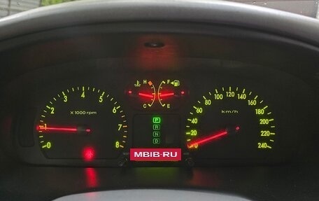 KIA Magentis I, 2005 год, 170 000 рублей, 16 фотография