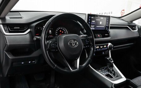 Toyota RAV4, 2019 год, 2 799 000 рублей, 7 фотография