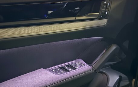 Porsche Cayenne III, 2023 год, 15 000 000 рублей, 11 фотография