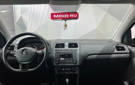 Volkswagen Polo VI (EU Market), 2016 год, 1 200 000 рублей, 11 фотография