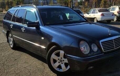 Mercedes-Benz E-Класс, 2001 год, 730 000 рублей, 1 фотография
