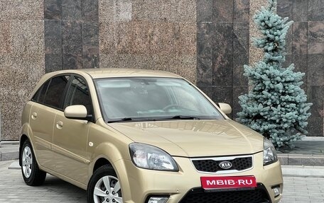 KIA Rio II, 2011 год, 800 000 рублей, 1 фотография