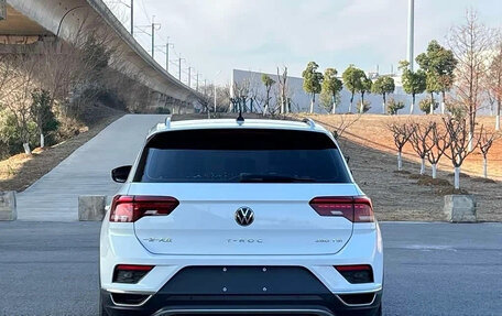 Volkswagen T-Roc I, 2022 год, 1 815 000 рублей, 6 фотография