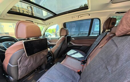 BMW X7, 2021 год, 10 000 000 рублей, 15 фотография