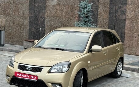 KIA Rio II, 2011 год, 800 000 рублей, 20 фотография