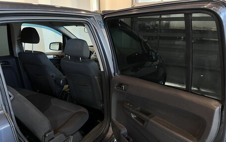 Opel Zafira B, 2009 год, 510 600 рублей, 25 фотография